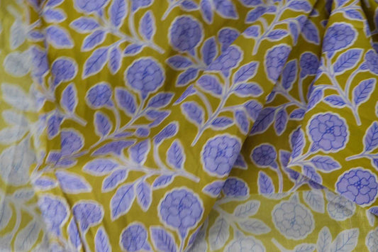 Lavender Blooms on Olive Cotton Lawn – 2.7 yd