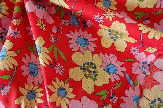 Retro Floral Cotton Lawn Fabric – 2.2 yd / 3.3 yd