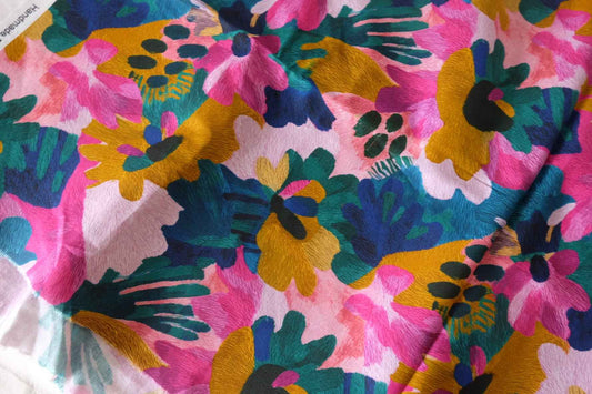 Bold Painterly Floral Cotton Fabric – 2.2 Yards