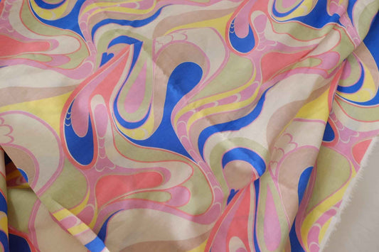 Retro Swirl Light Cotton – 3.3 yd