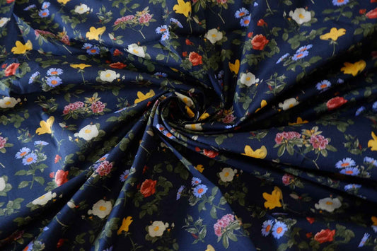 Navy Garden Floral 80s Cotton Poplin Fabric – 1.6 yd