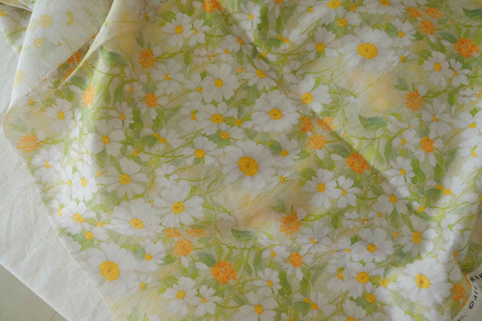 Daisy 80s Cotton Sateen Fabric – 1.6 yd