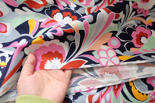 Graphic Folk Floral Cotton — 3.3 yd