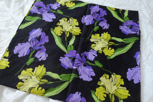 Black Iris Lightweight Cotton Fabric — 1.64 yd