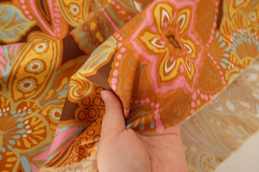 Retro Paisley Floral Long-Staple Cotton Fabric – 2.2 yd