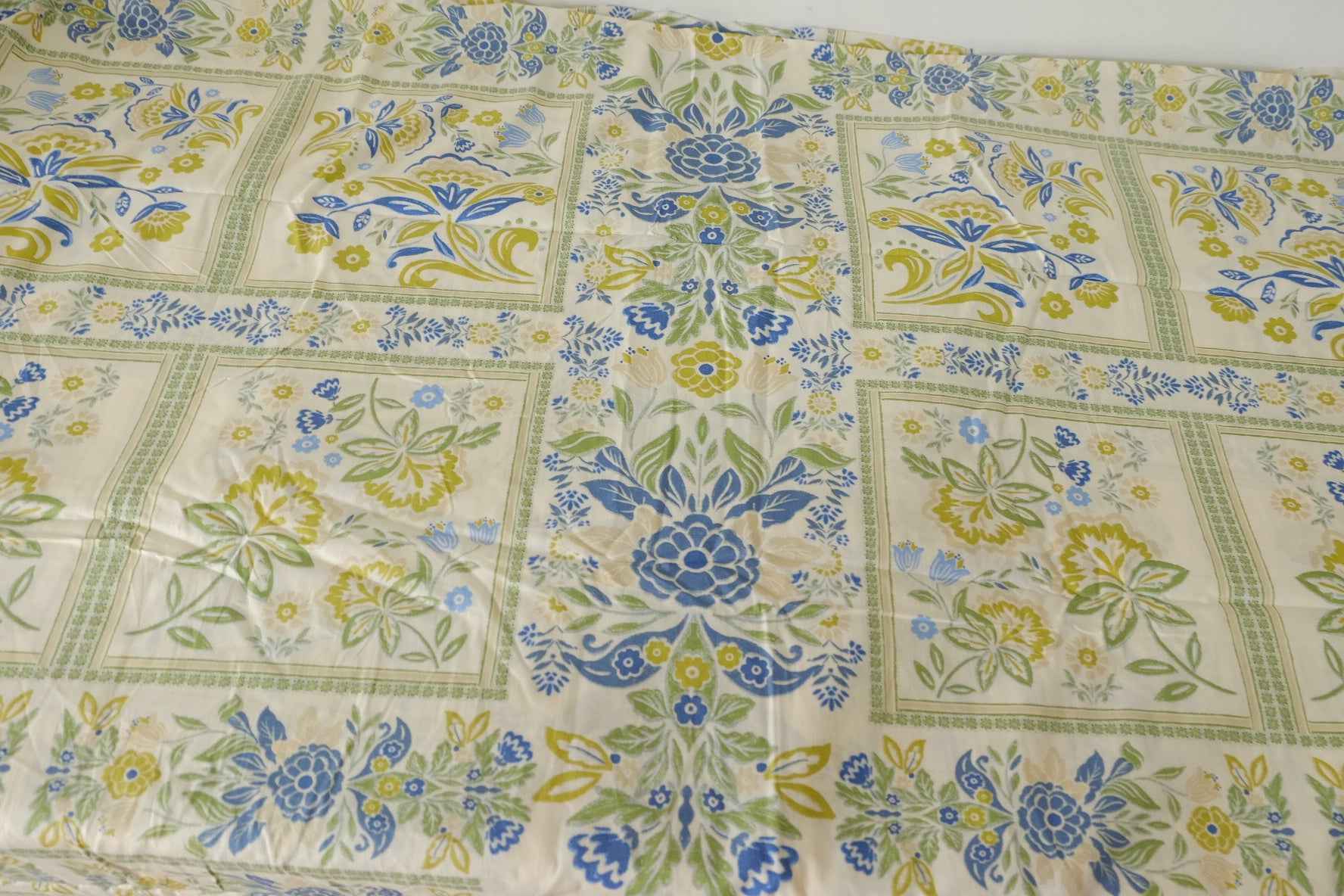 Blue Green Tile Floral Cotton Poplin Fabric – By the Yard