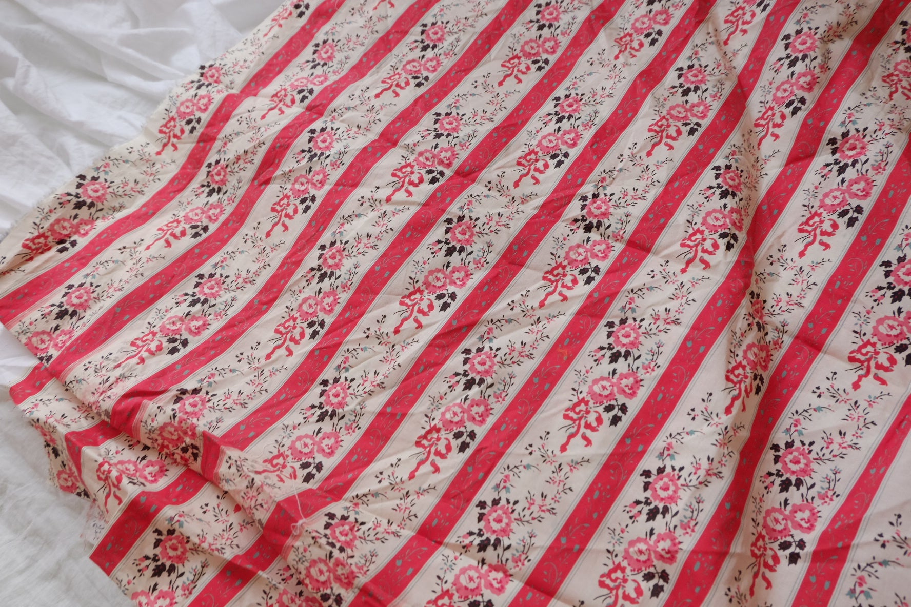 Vintage Red Floral Stripe Cotton Poplin — 1.97 yd