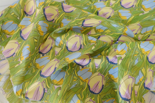 Tulip Garden Cotton Lawn Fabric – Retro Botanical Floral Print (1.9 yd Cut)