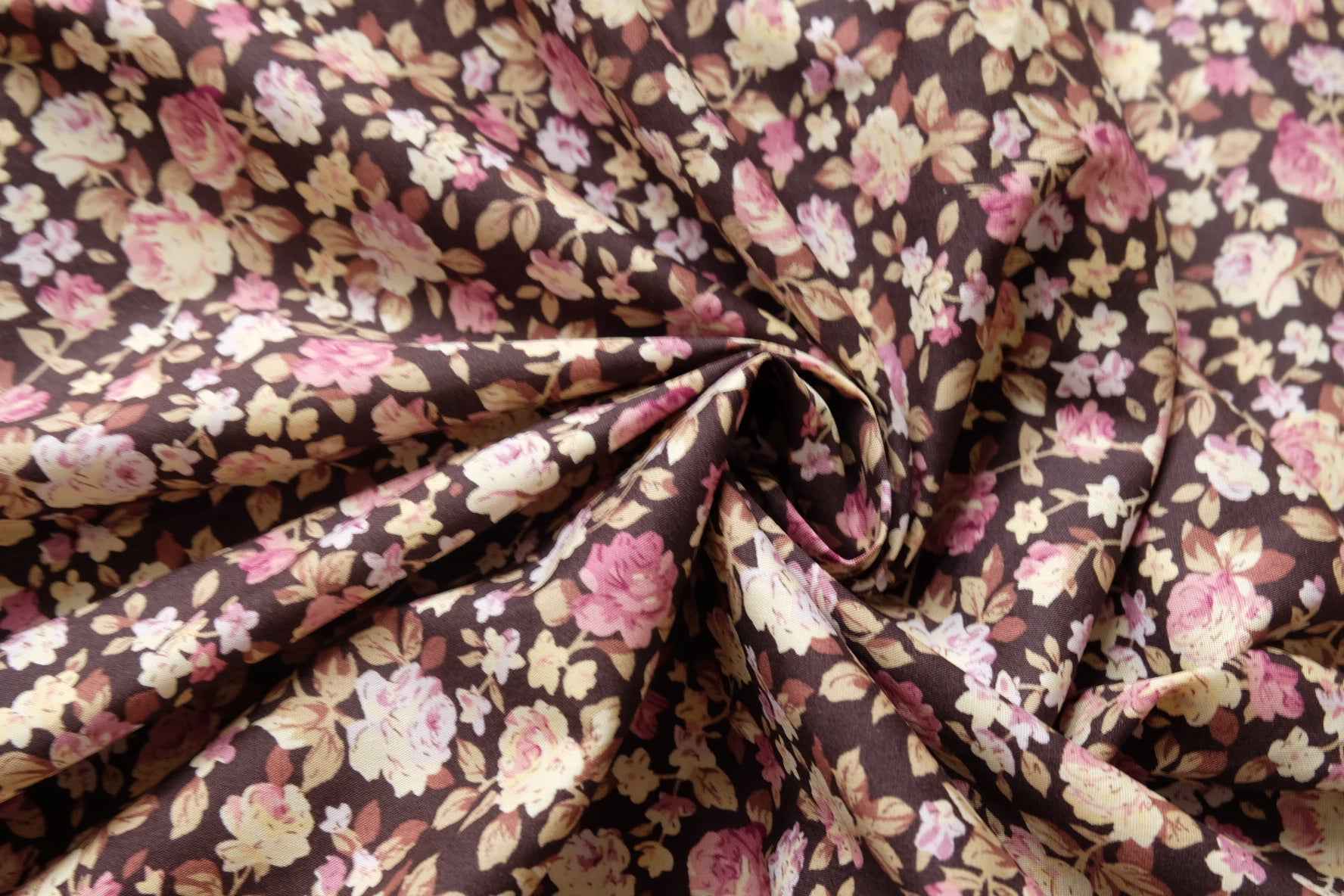 Vintage Rose Cotton Poplin Fabric, Lightweight Smooth Dress Weight, 3.28 Yards