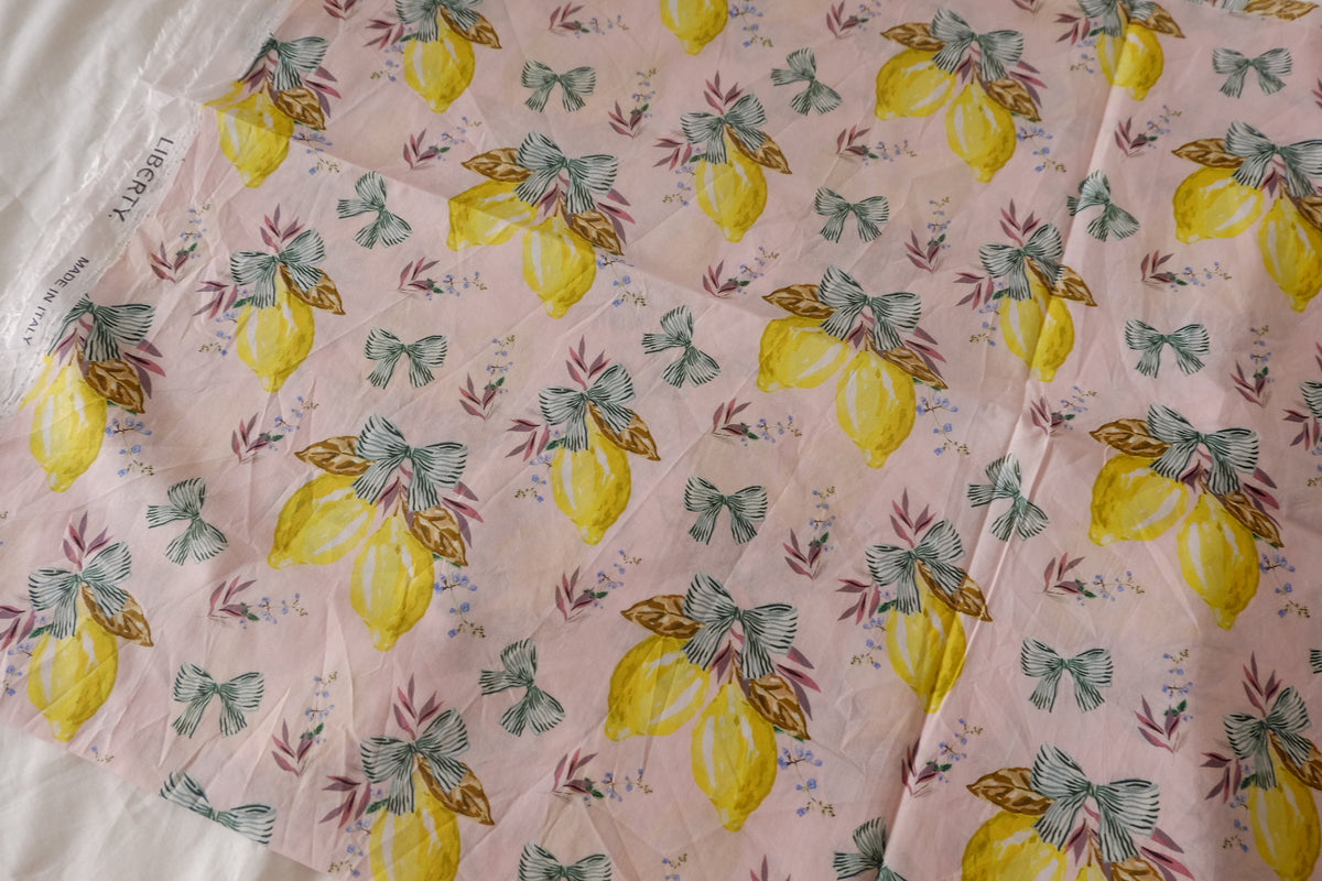 Lemon Bow Cotton Lawn — 1 yd