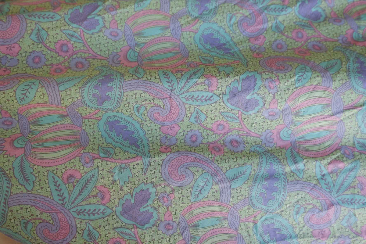 Pastel Paisley Garden Cotton Lawn Fabric – 2.41 yd