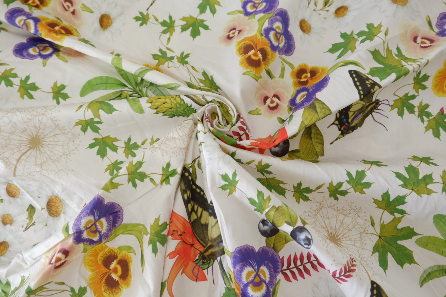 Vintage Botanical Butterfly Cotton Sateen Fabric – 60s Cotton Print – 2.2 yd