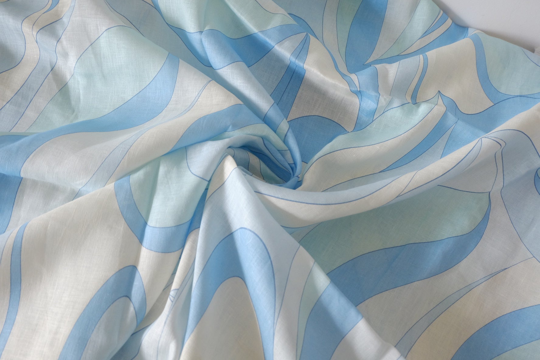 Blue Abstract Wave Print Pure Linen – 2.08 yd