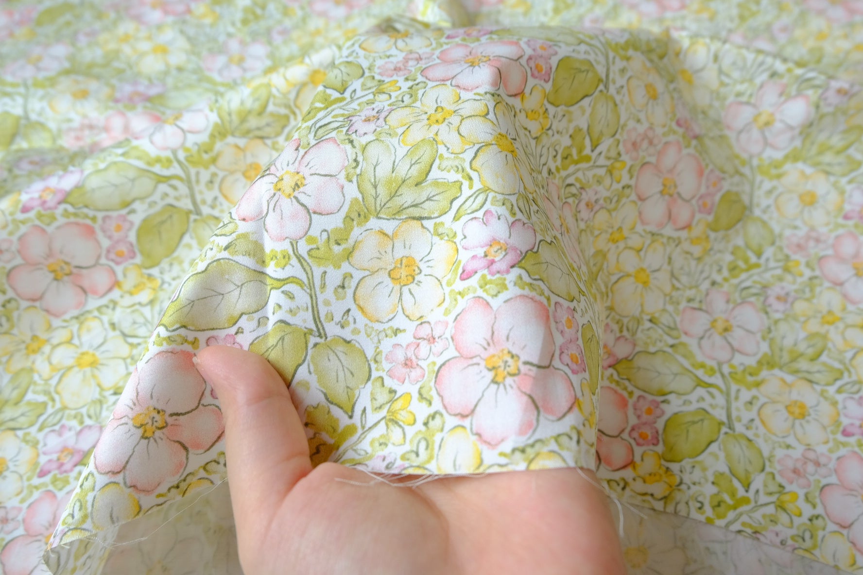 Pastel Garden Floral Dense Cotton Sateen — 1.64 yd
