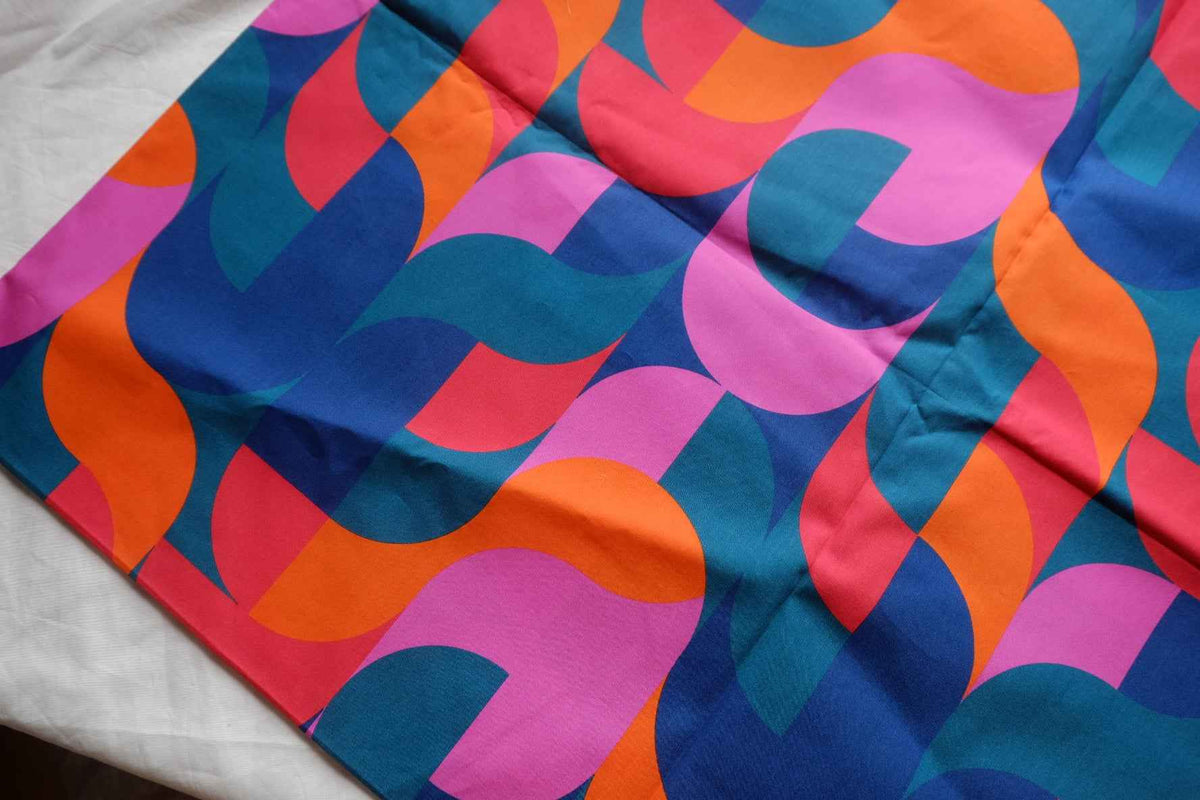 Bold Wave High-Density Cotton Poplin — 2.4 yd