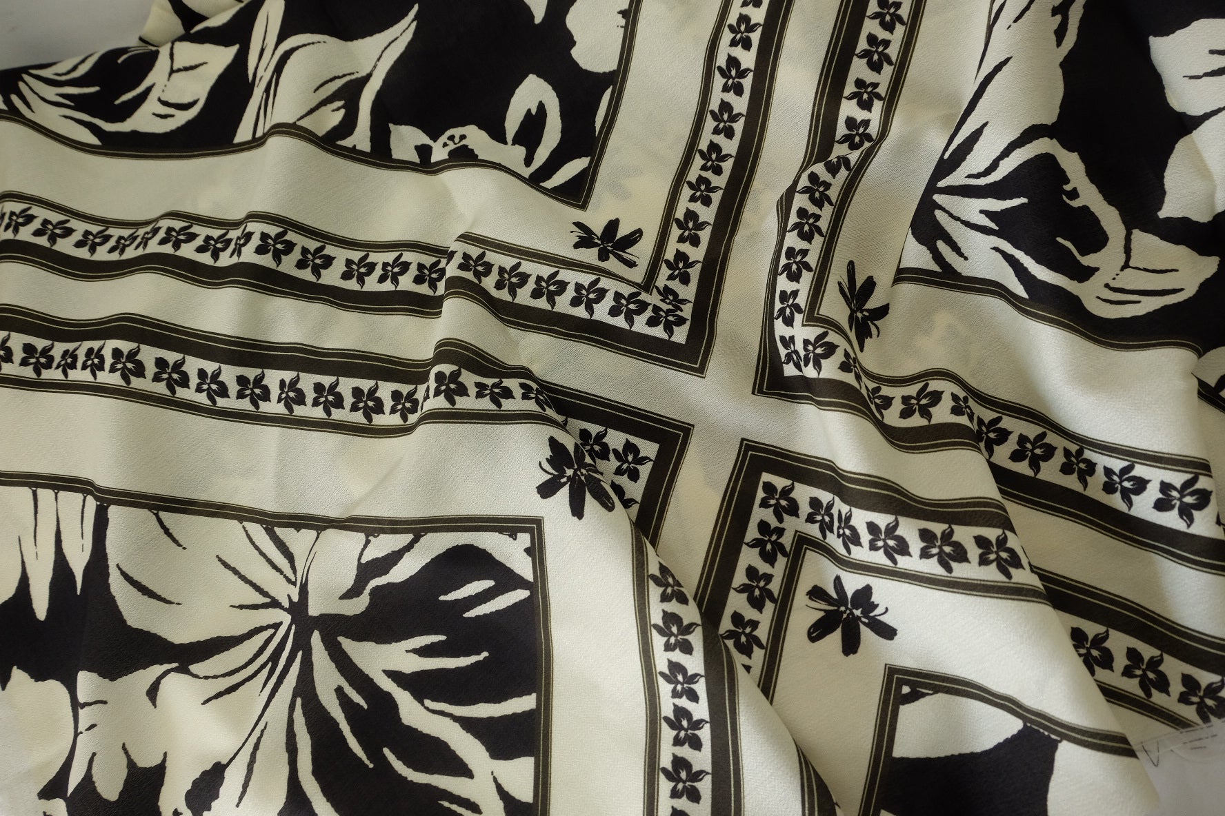 Black & Ivory Botanical Border Tencel Blend Fabric – 3.3 yd