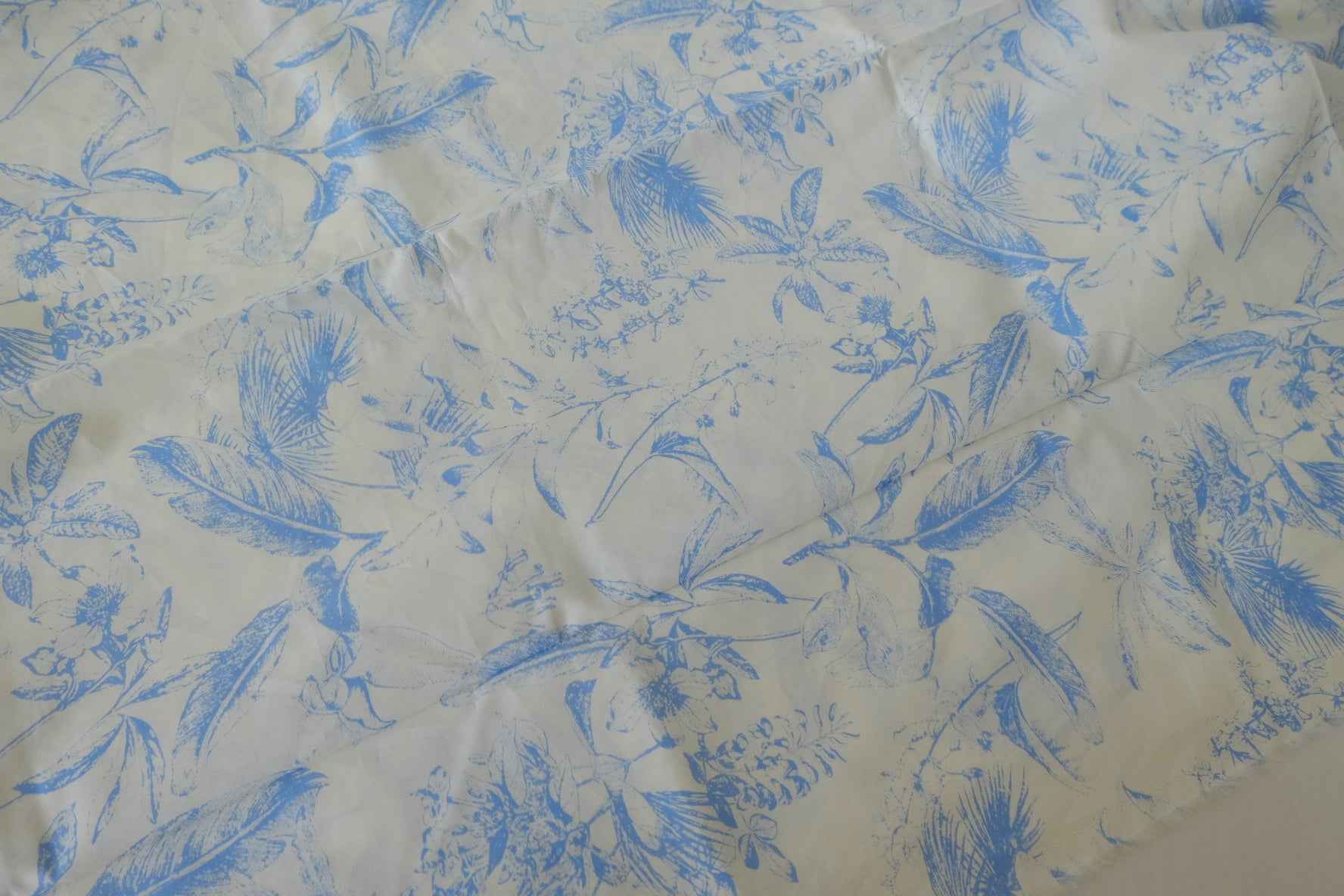 Blue Botanical Cotton Lawn Fabric – 3.8 yd