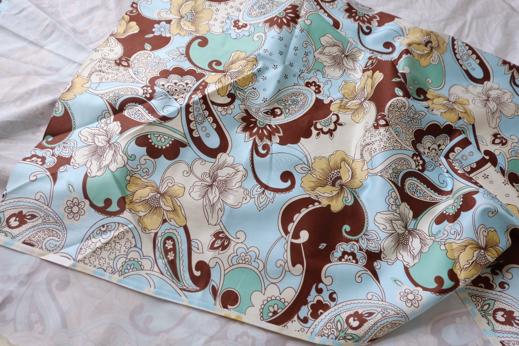 Japanese Paisley Floral Structured Cotton Sateen — 2.19 yd