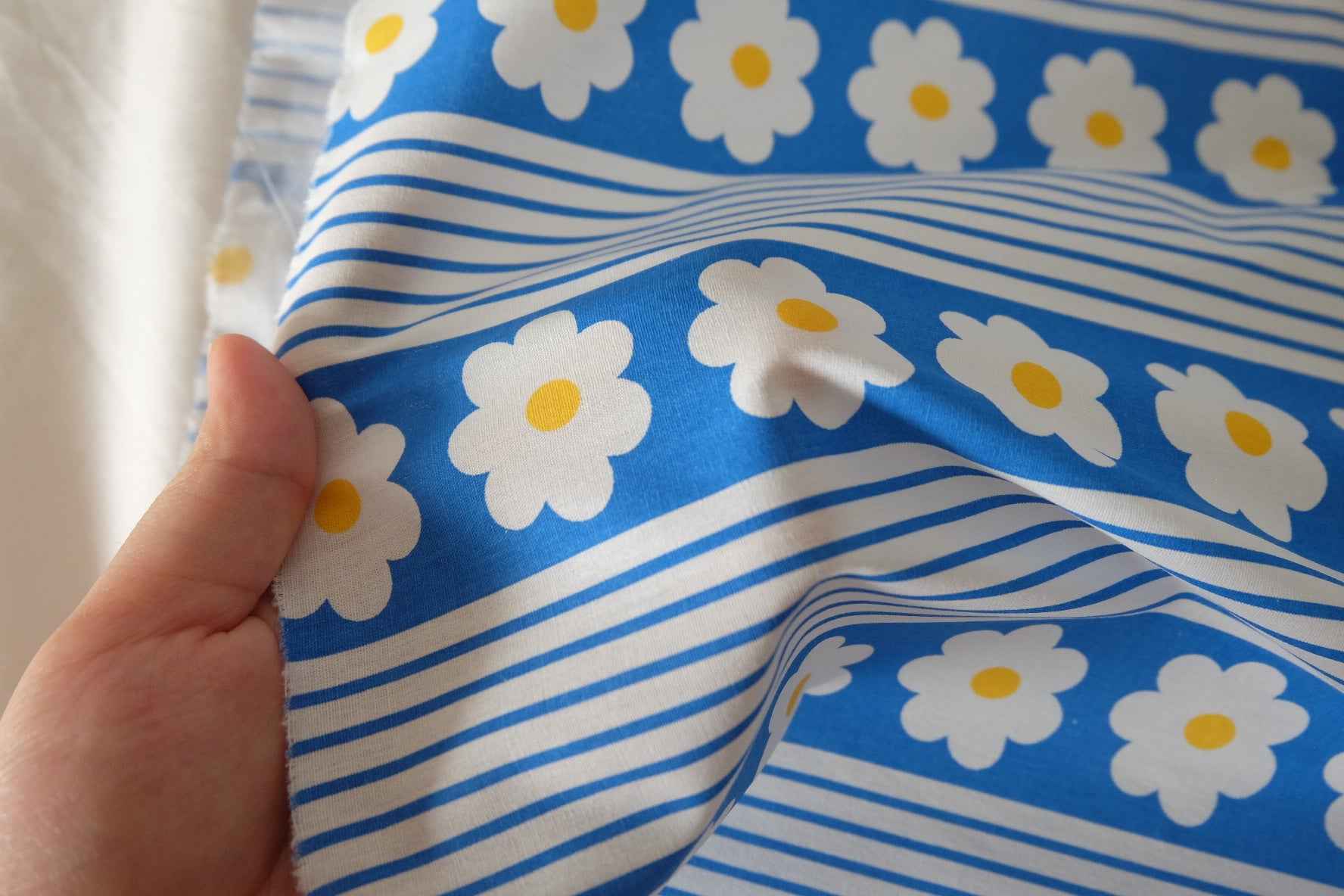 Blue Stripe Daisy Cotton Poplin Fabric – 2.2 Yards