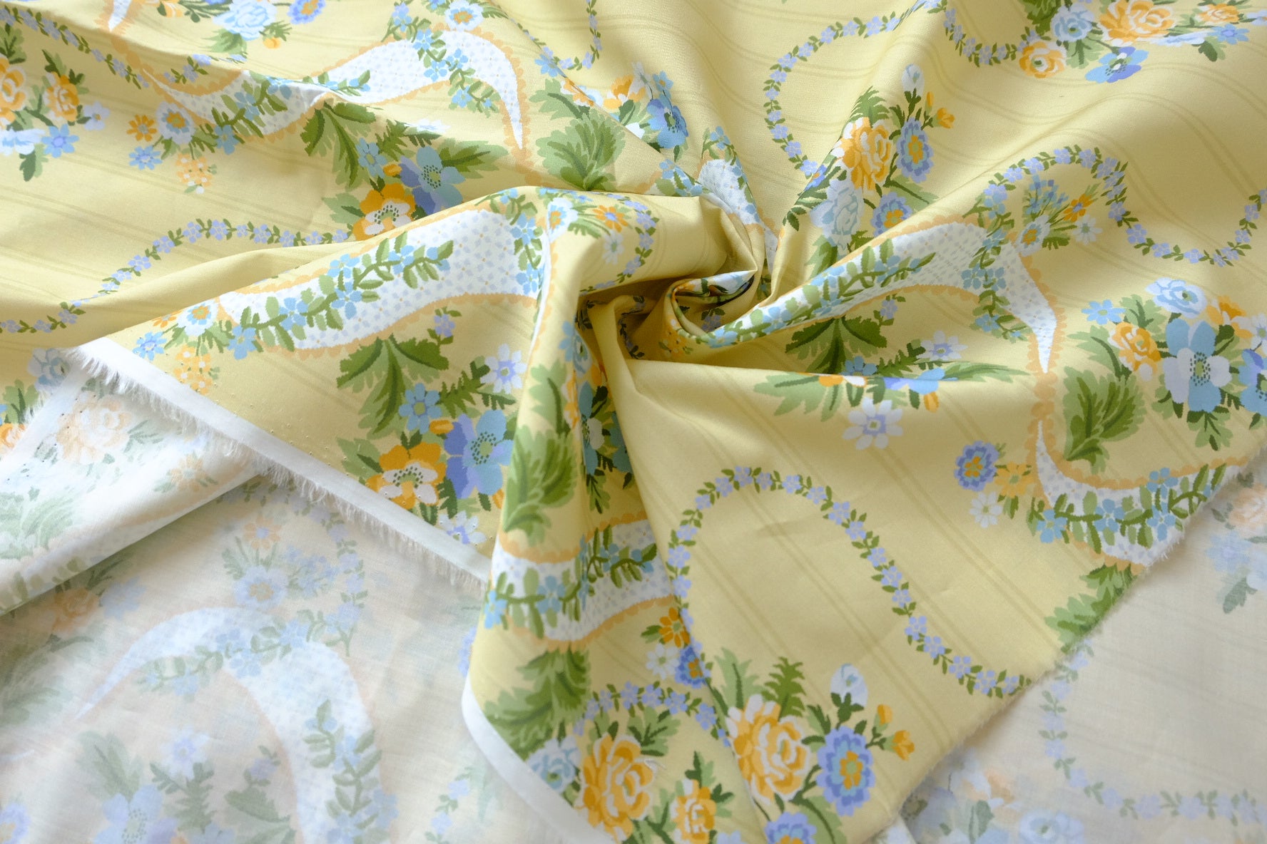 Pale Yellow Ribbon Garden Fine Cotton Lawn — 3.28 yd