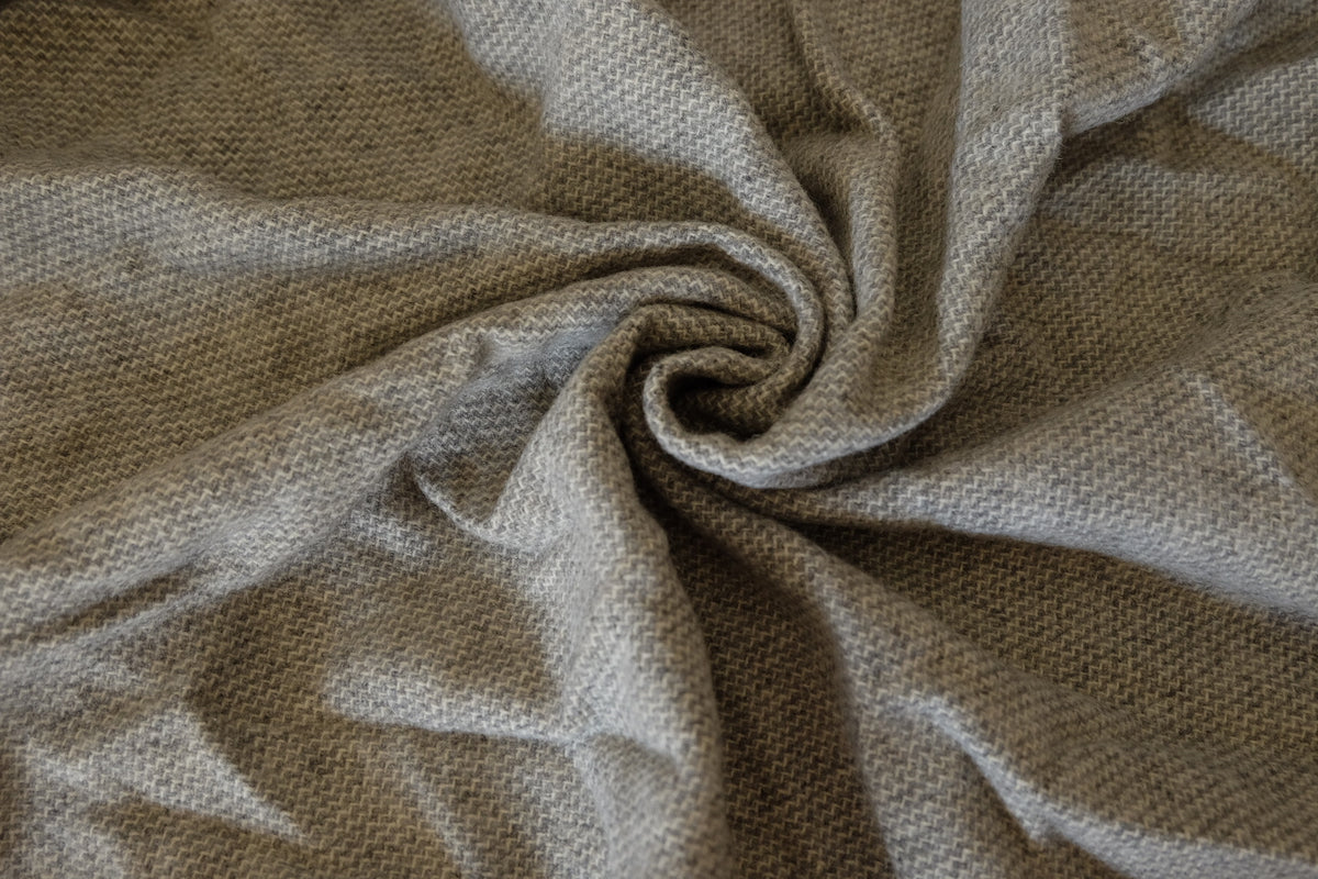 Heather Gray Textured Pure Wool – 1.1 Yards