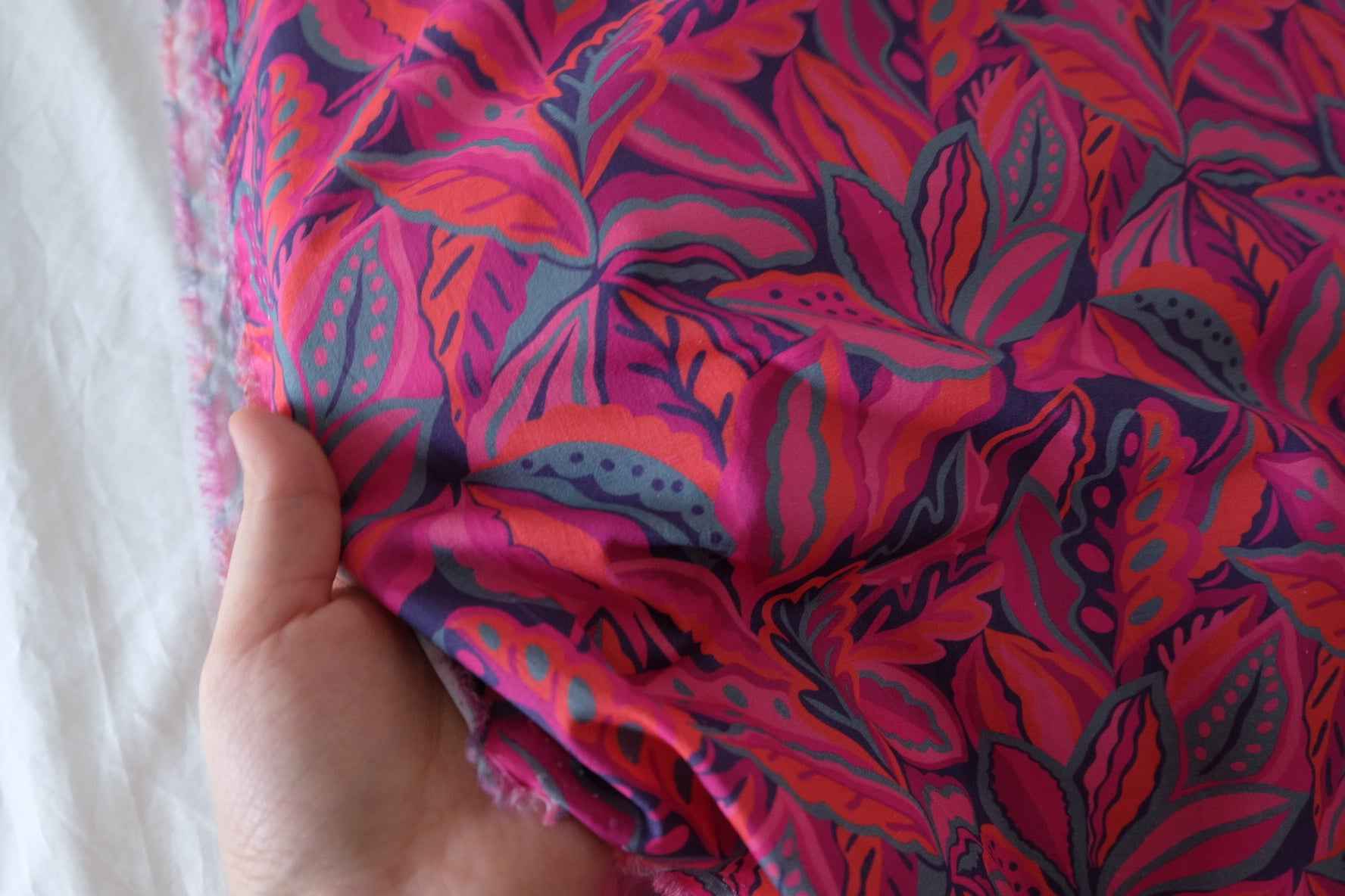 Vibrant Tropical Leaf Cotton Poplin Fabric – 3.3 yd