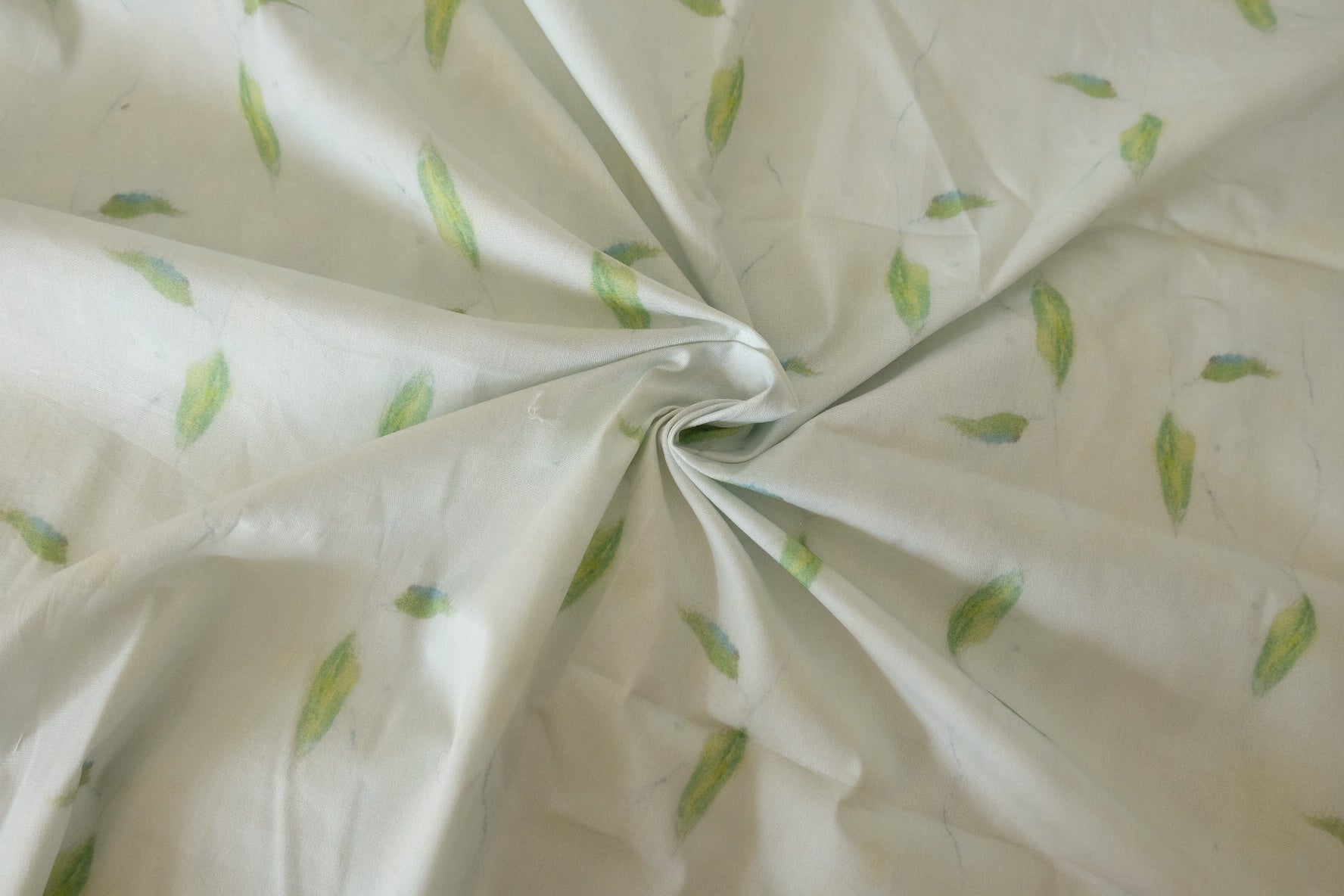 Soft Hand-Drawn Leaf Japanese Cotton Fabric - 1.6 yd