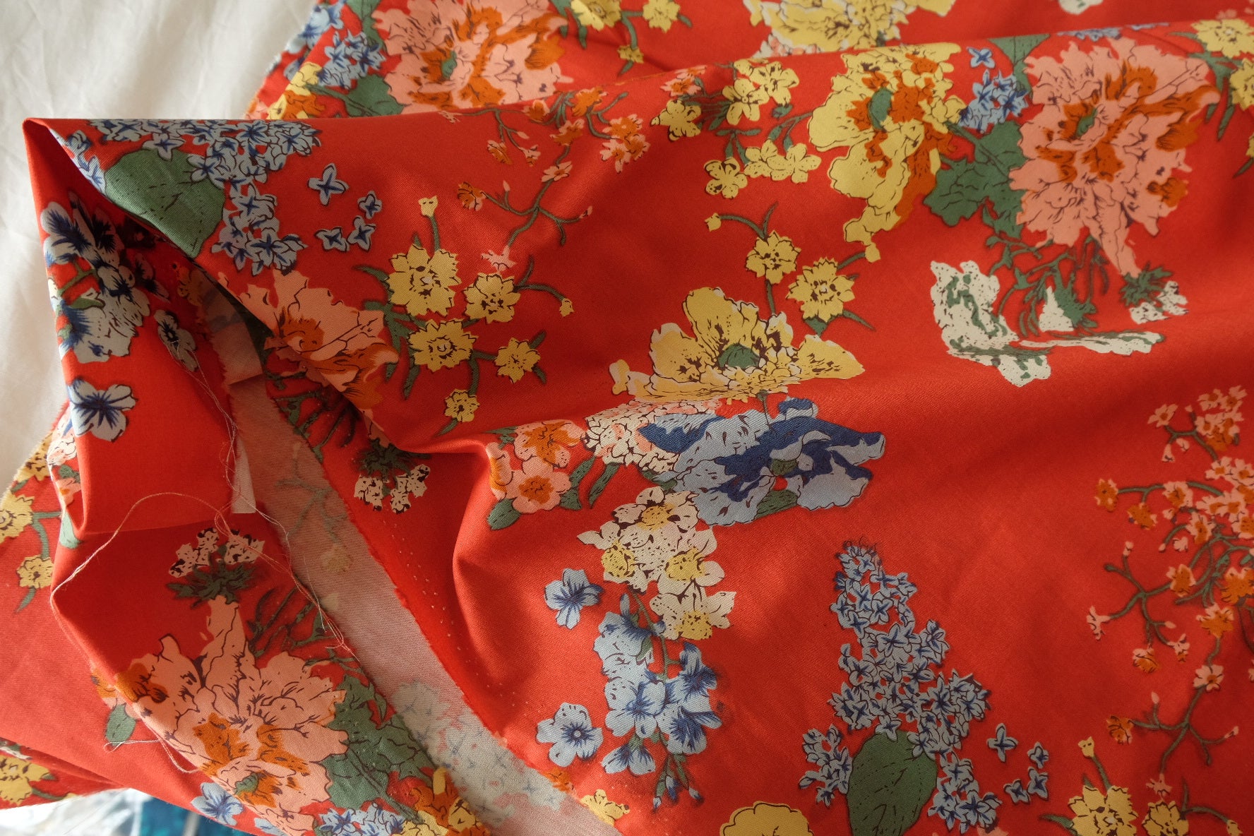 Scarlet Vintage Floral Cotton Poplin – 3.28 yd