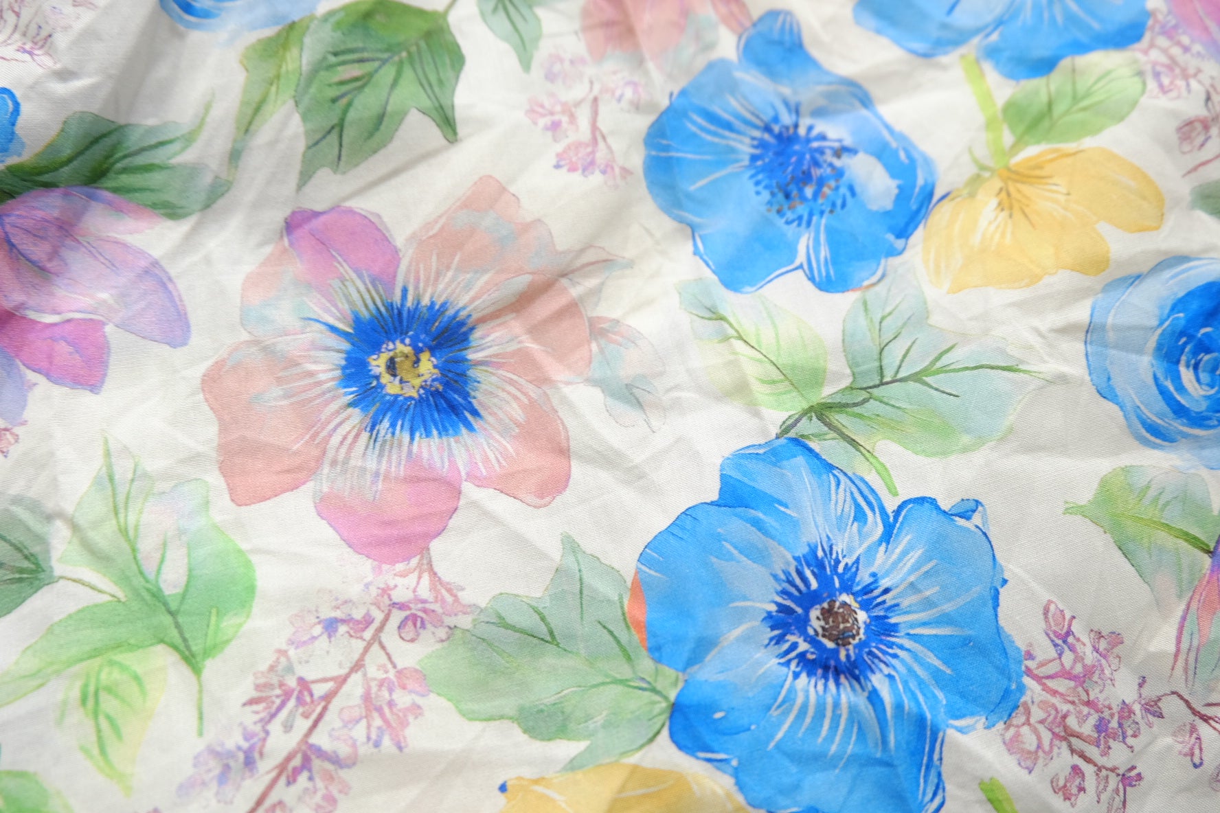 Painterly Floral Cotton Lawn, Silk-Like Finish, 1.6 Yards