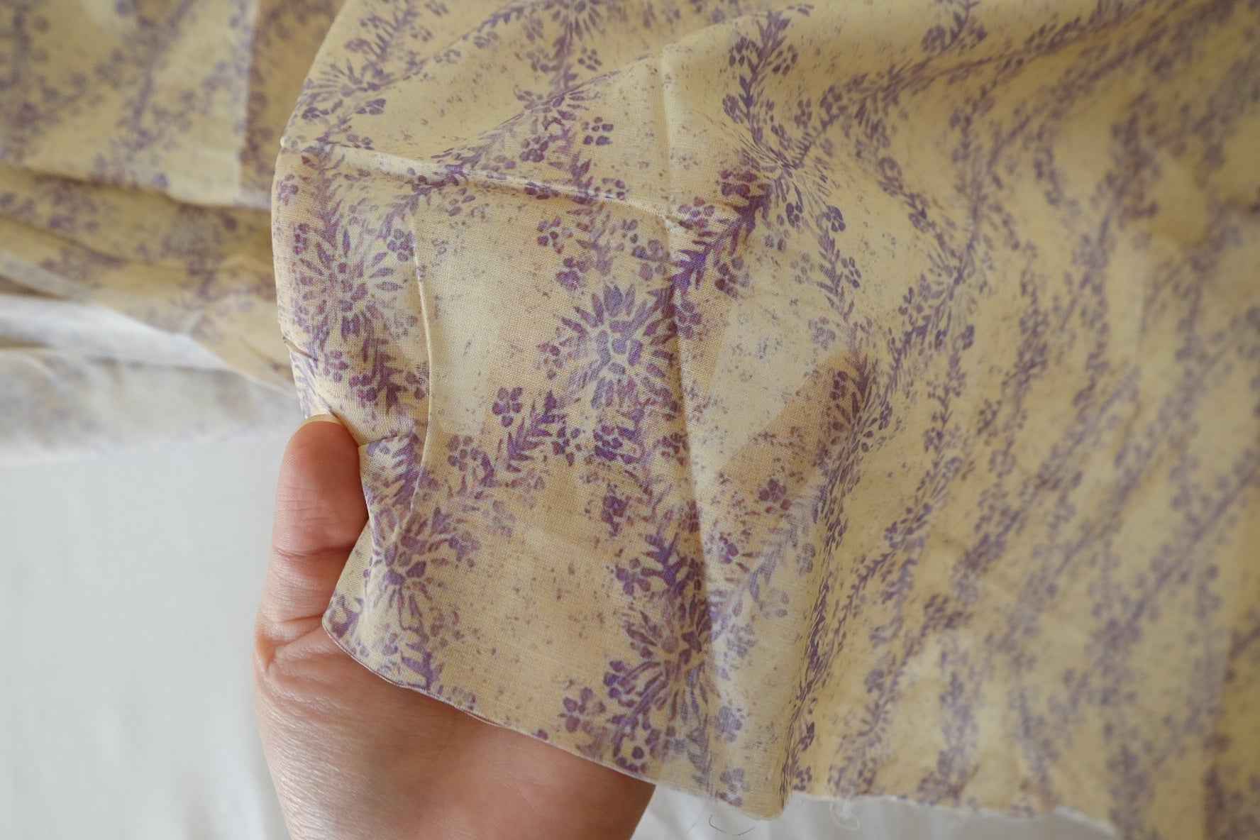 Vintage Vine 100s Cotton Voile Fabric – 3.3 yd