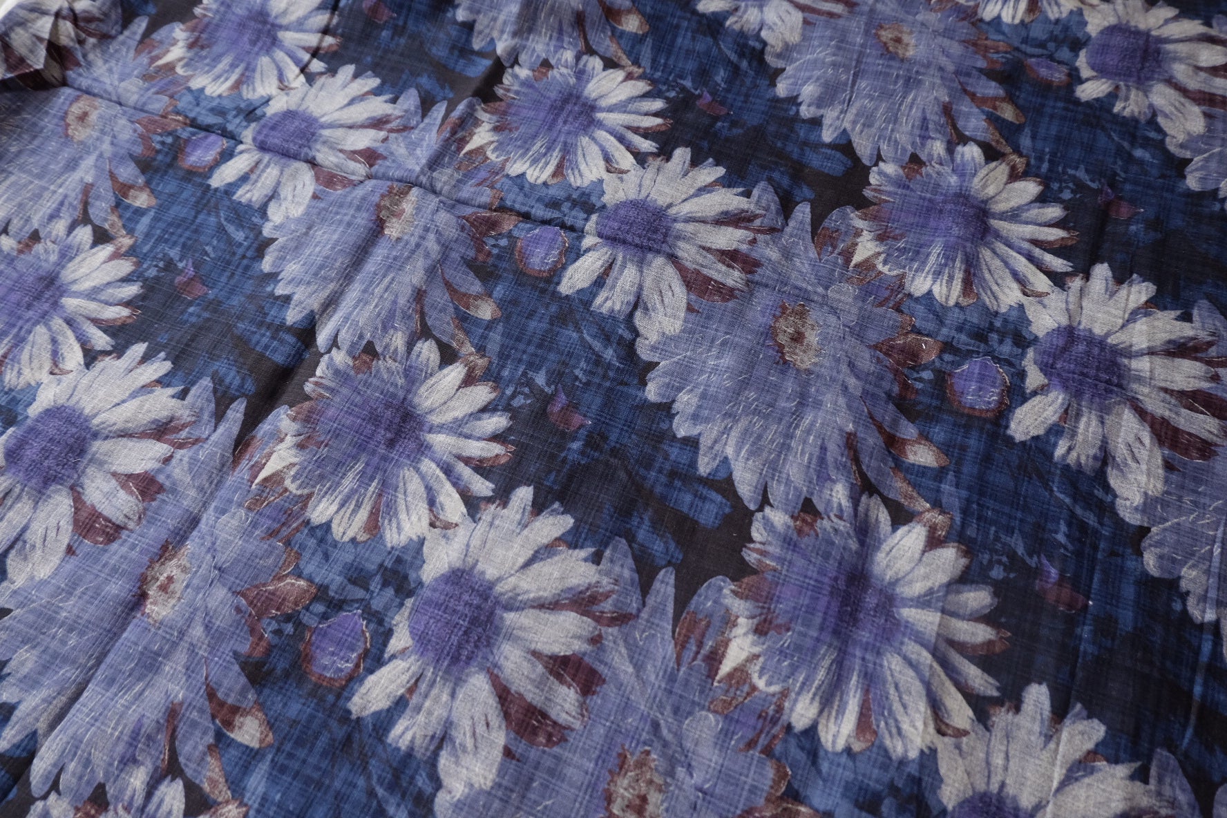 Quiet Blue Daisy Cotton Linen Fabric - 1.64 yd