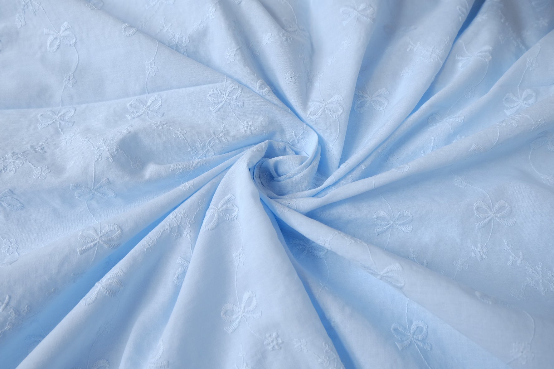 Bow Embroidered Cotton, 2.2 Yards