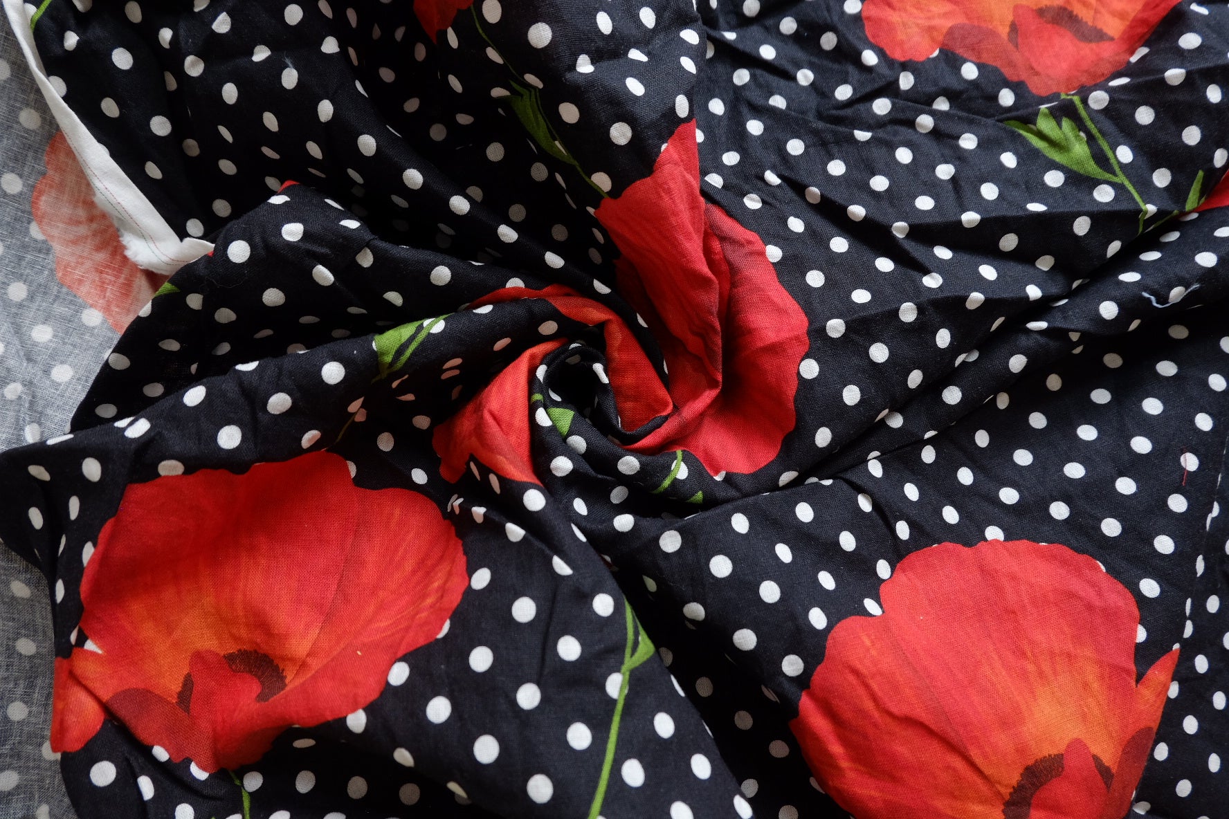 Red Poppy Polka Dot Linen Fabric - 2.19 yd