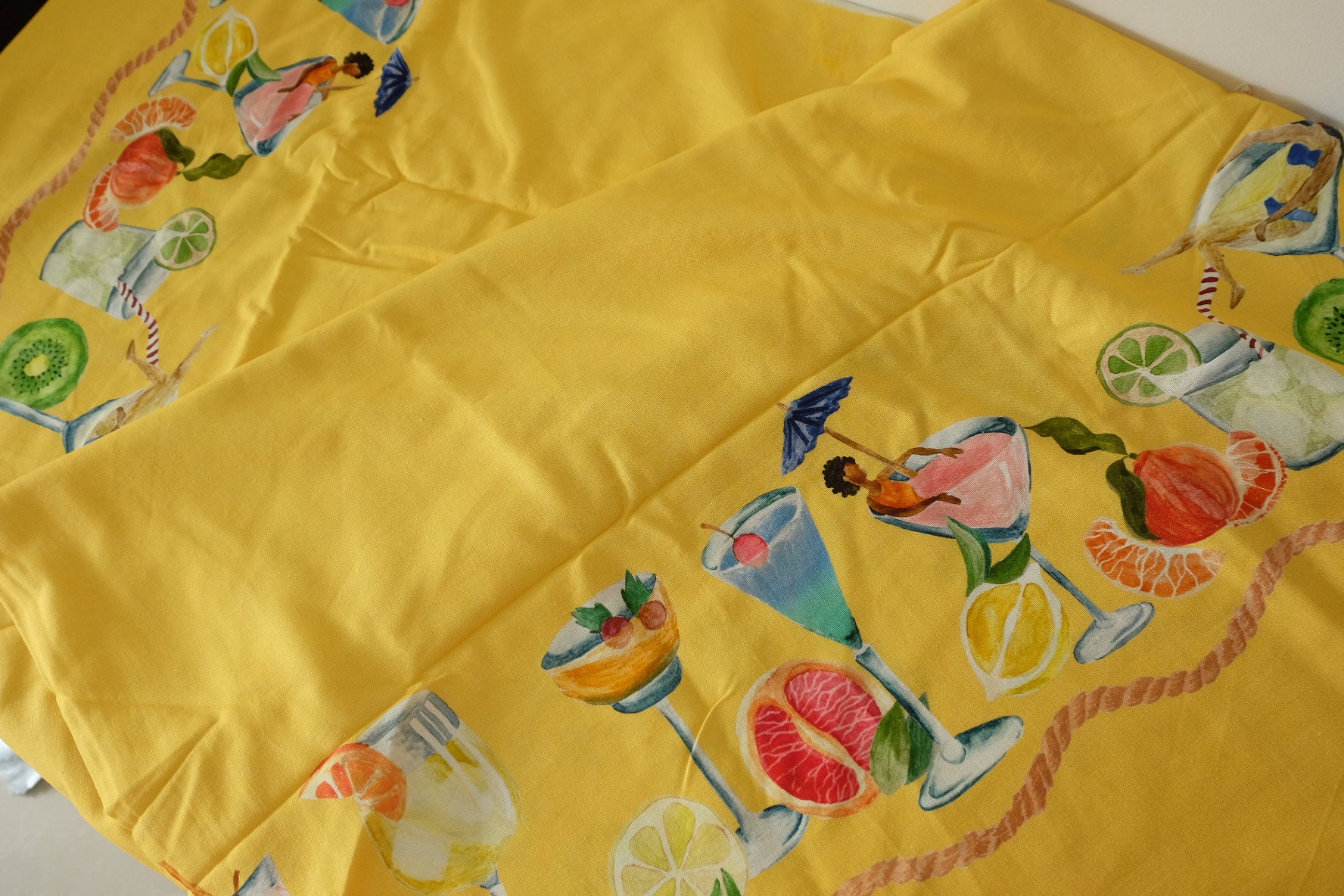 Farm Rio Deadstock Border Print Linen-Cotton Fabric – 2 yd Effective Print