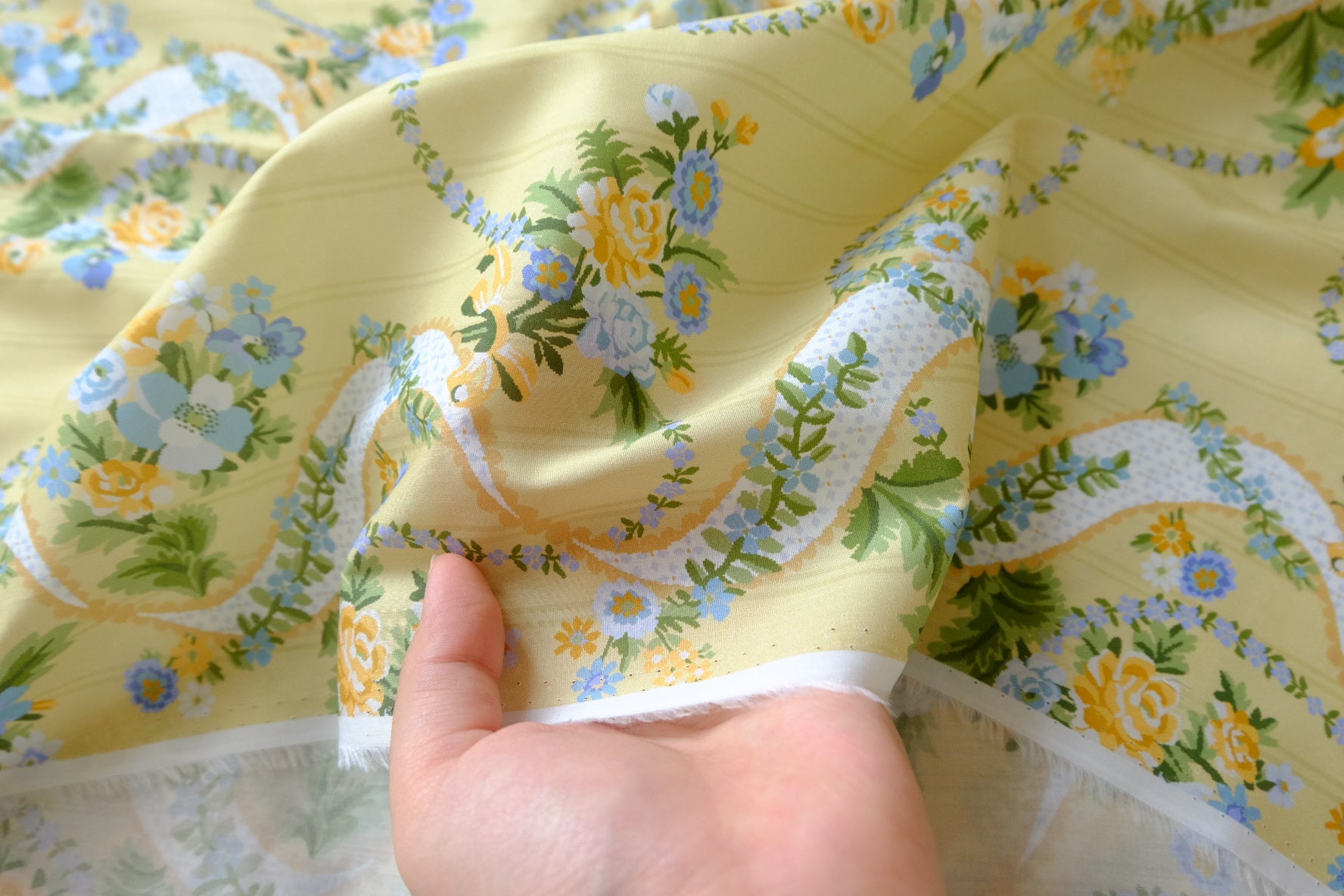 Pale Yellow Ribbon Garden Fine Cotton Lawn — 3.28 yd