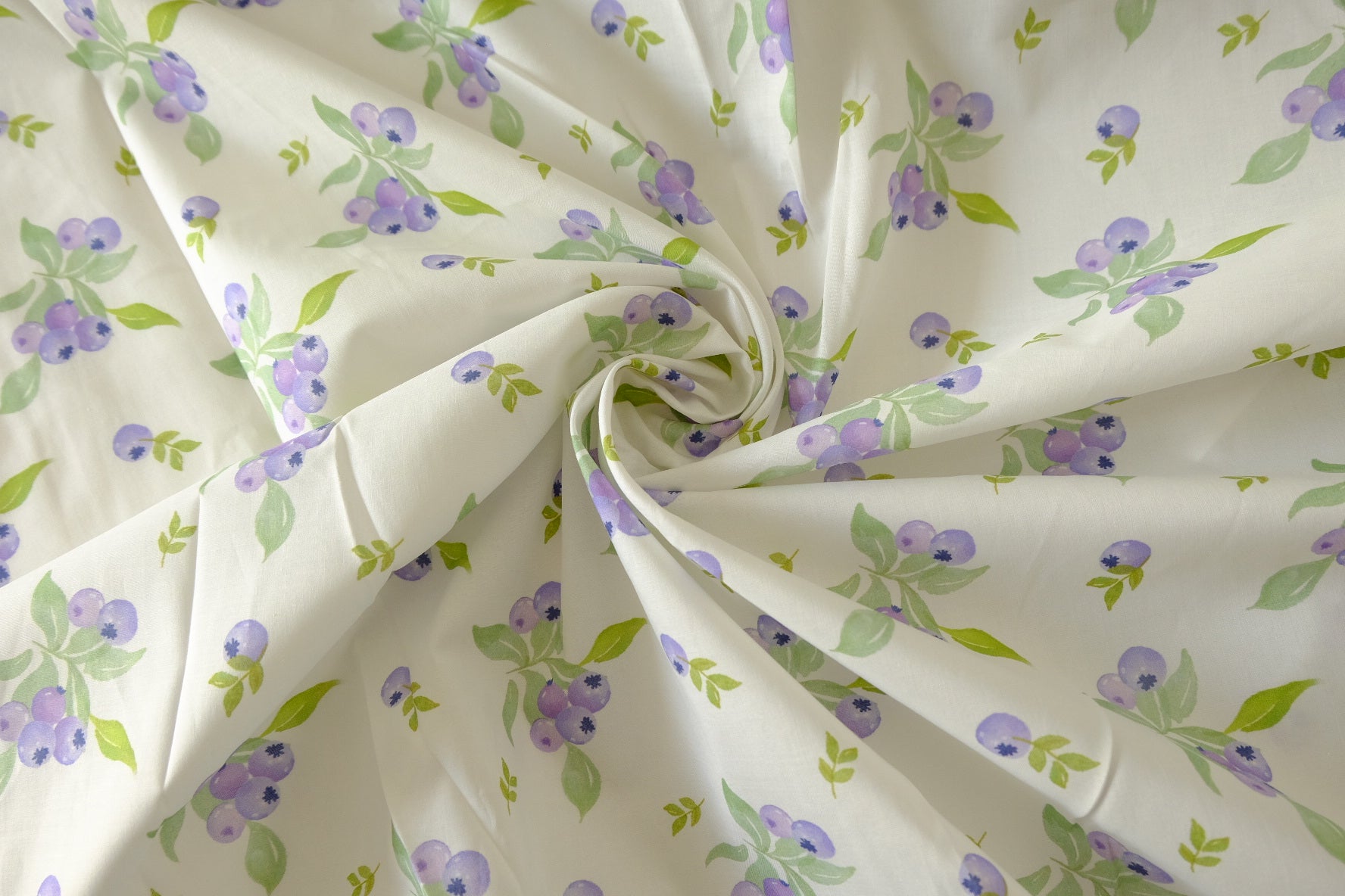 Summer Blueberry Sprig Print Cotton Lawn Fabric – 4.37 yd Piece