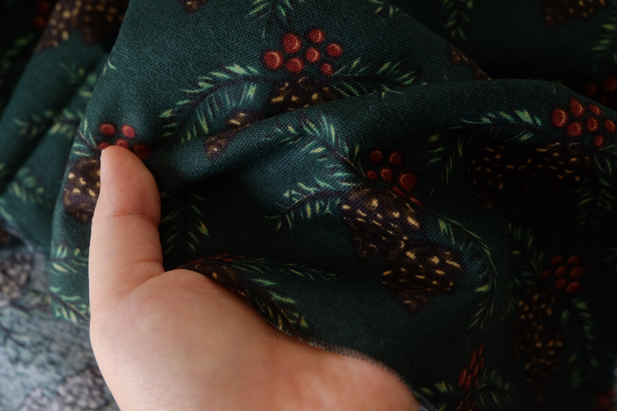 Christmas Pinecones Cotton Linen Blend – 1.37 yd