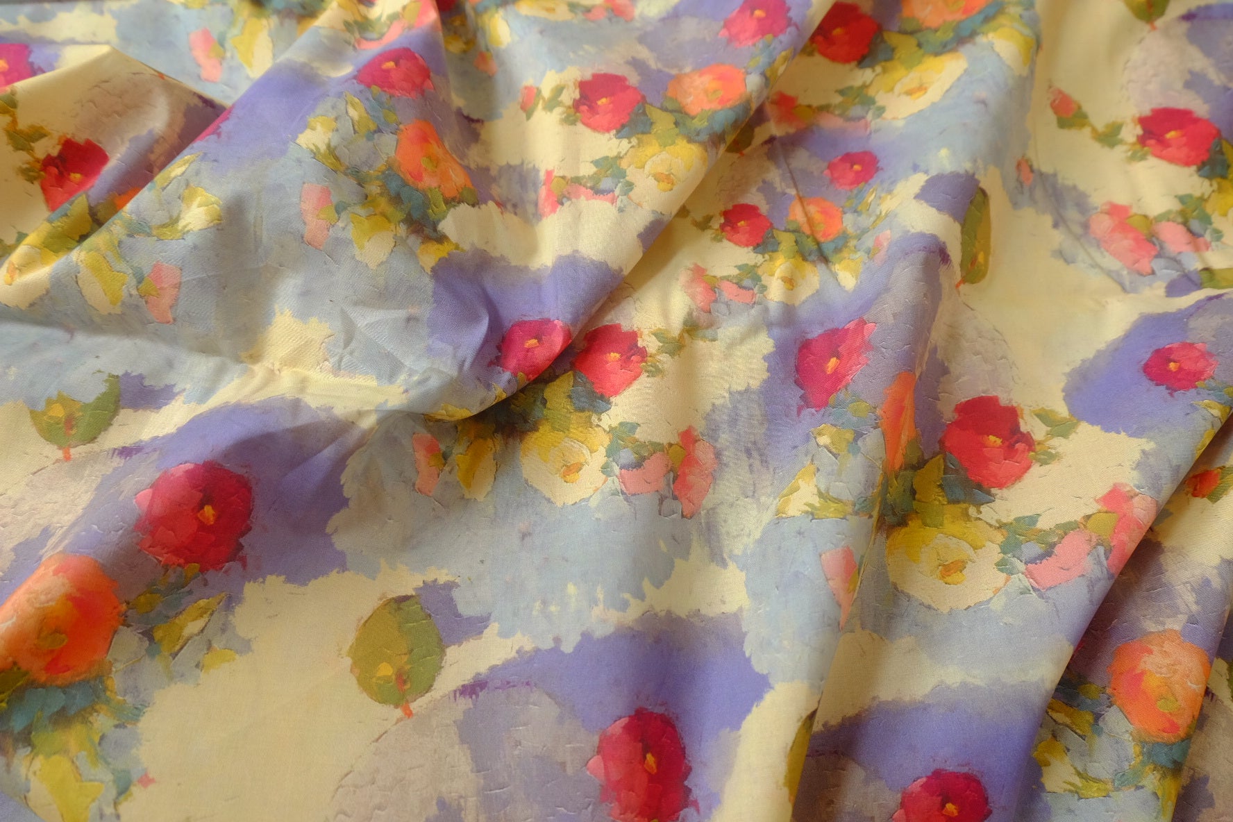 Painterly Apple Still Life Cotton Lawn Fabric - 2.19 yd