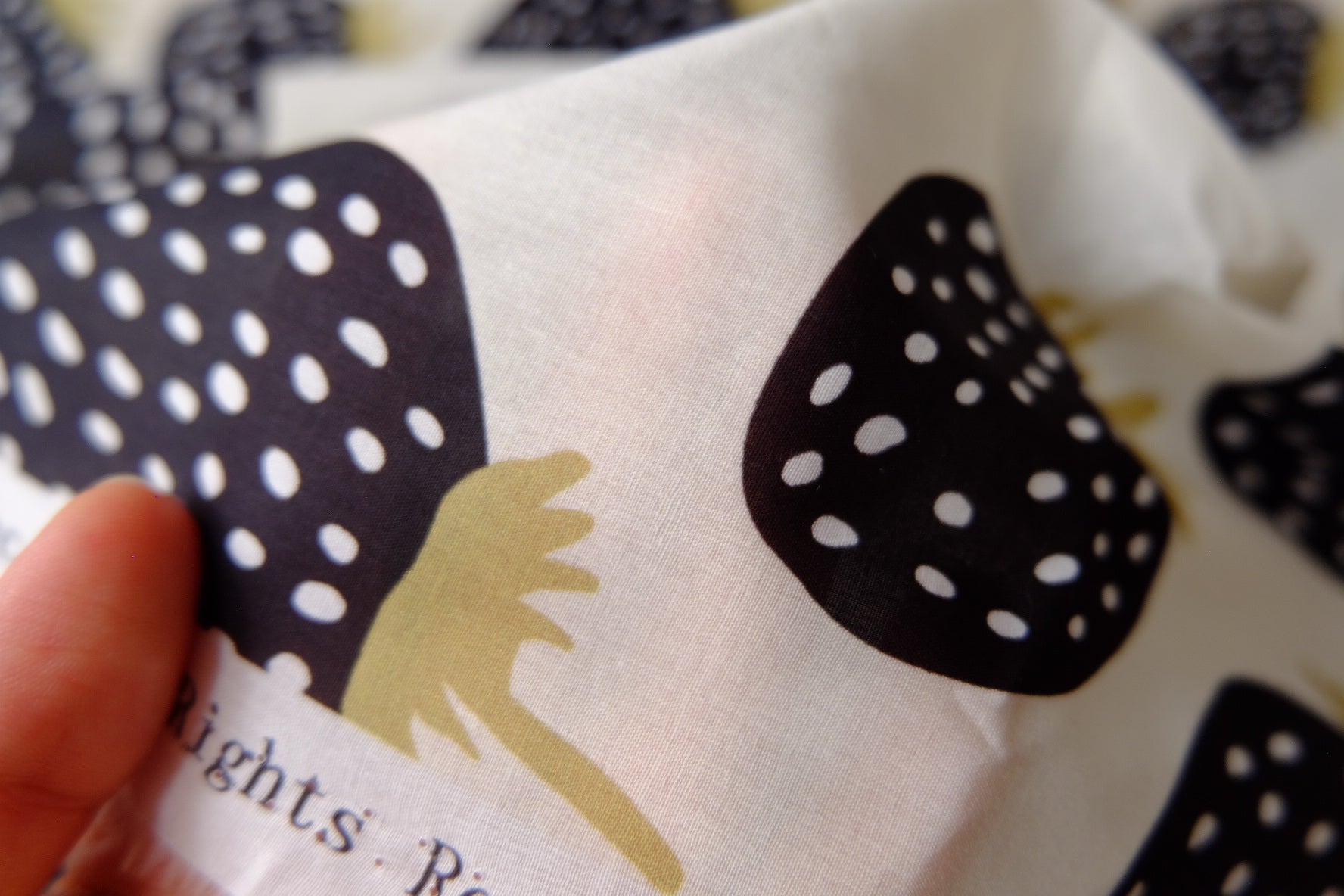Cream Blackberry 80s Cotton Poplin Fabric 2.2 Yards