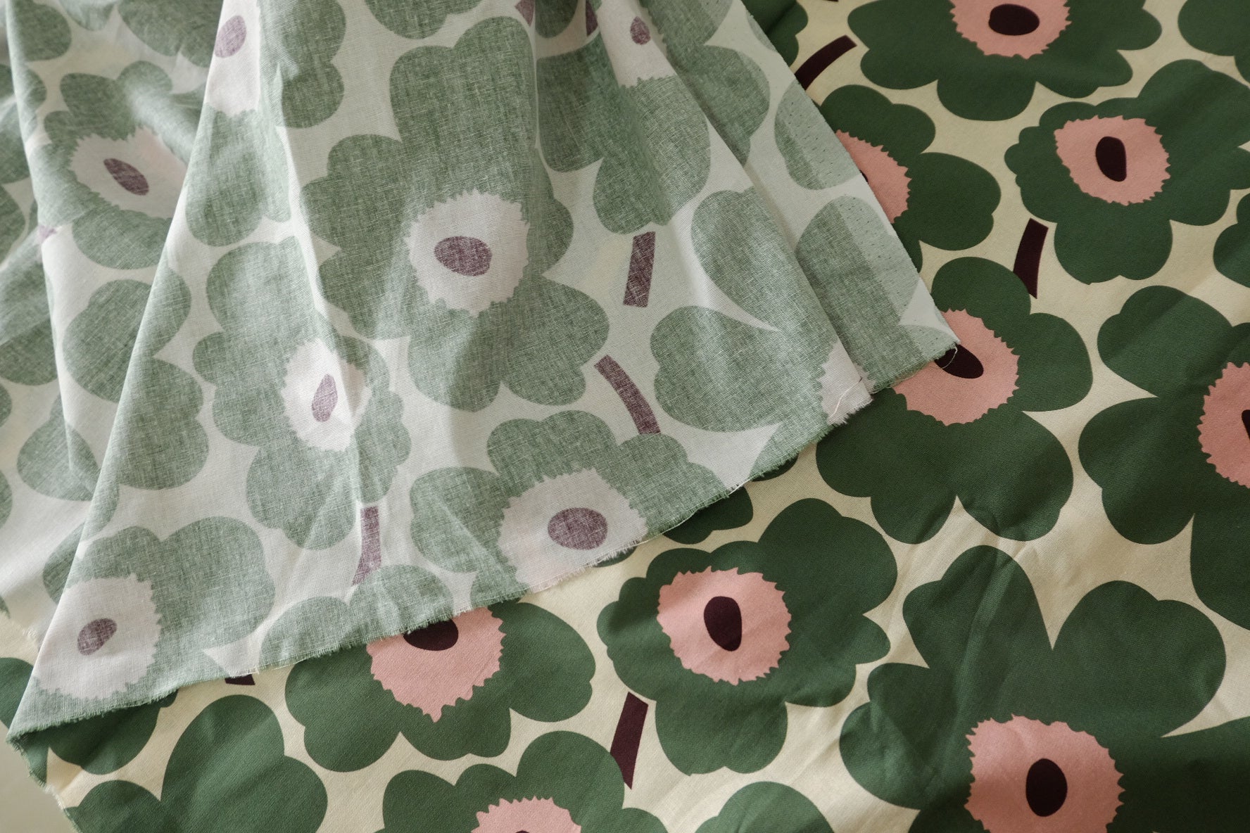 Retro Green Pink Floral Cotton Fabric - 1.6 yd