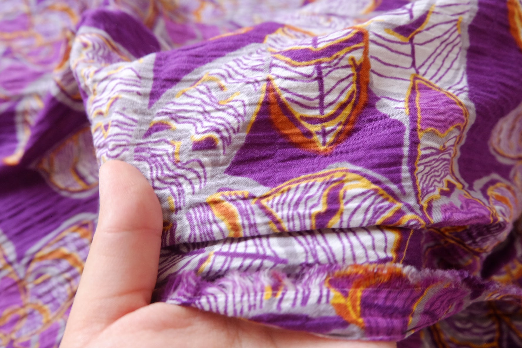 Purple Tropical Leaf Textured Cotton Linen — 1.64 yd