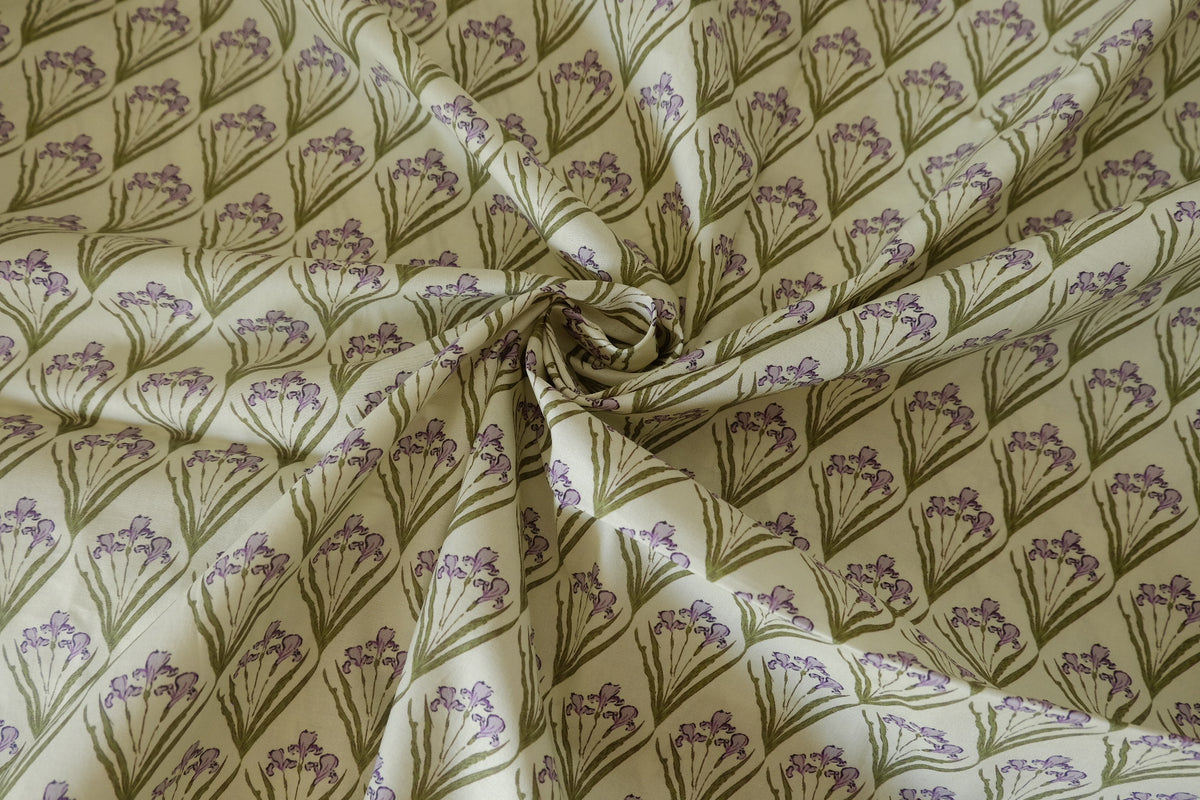 Lavender Iris – Floral Cotton Fabric | 1.5 Yards