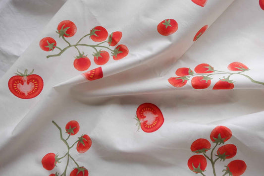 Tomato Print High-Density Cotton Poplin – 2.2 yd / 1.6 yd