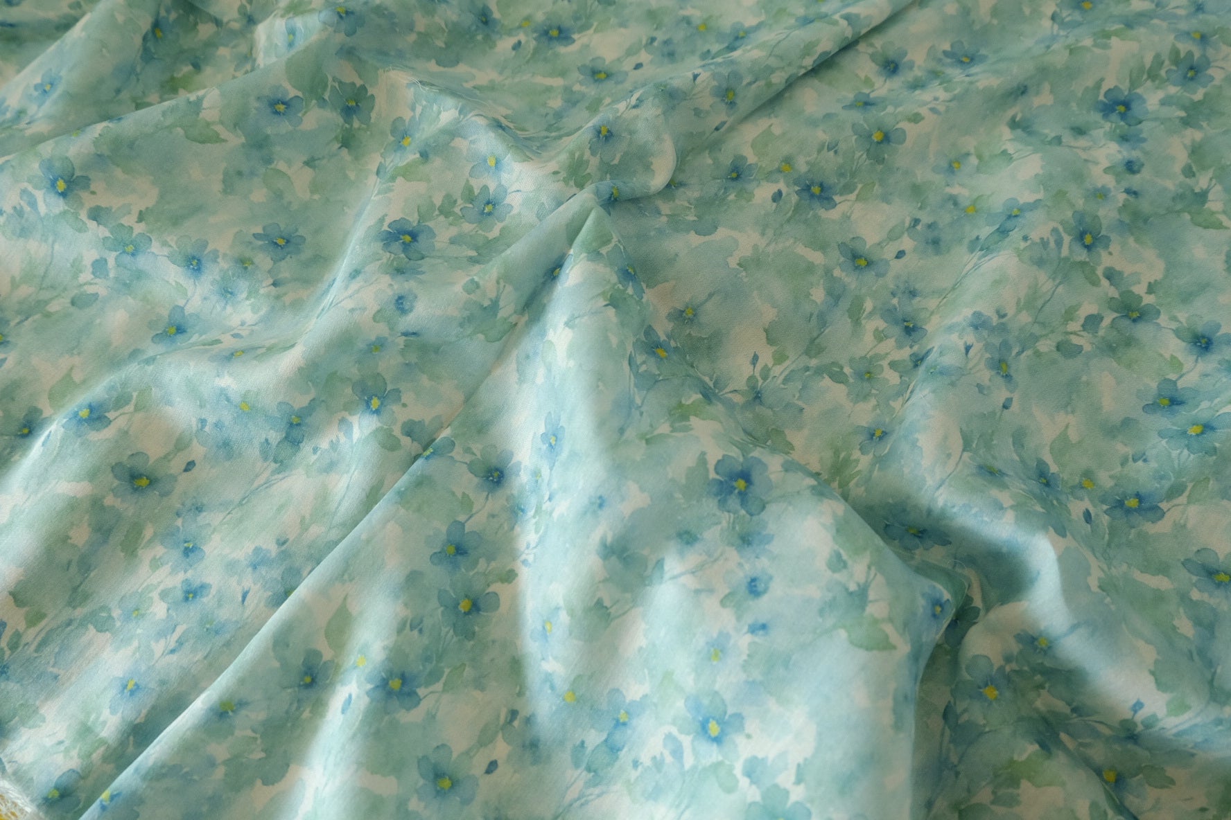 Dreamy Mint Blue Floral Cotton Sateen Fabric – 80s Cotton – 2.1 yd