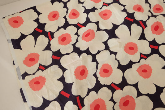 Bold Floral Cotton Fabric – 2.2 yd