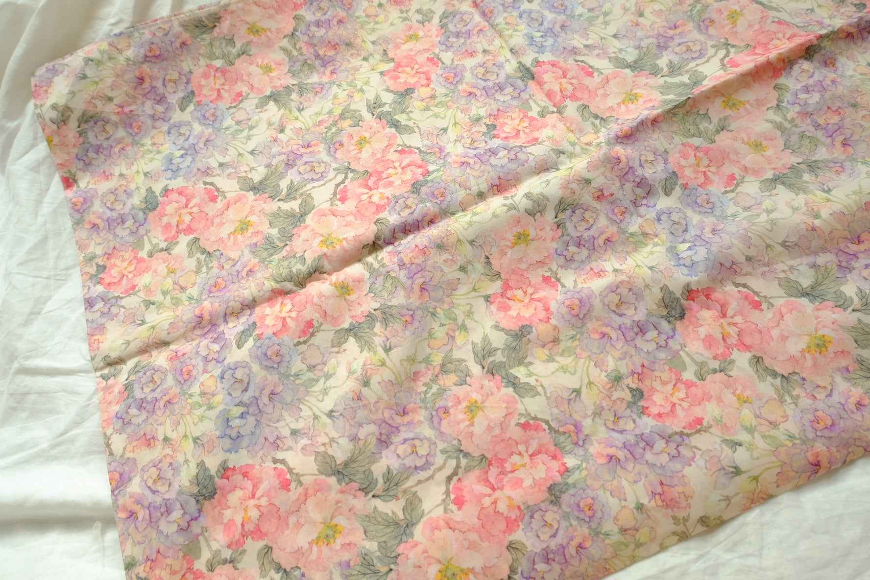 Pastel Peony Cotton Poplin, 80s Lightweight Floral Fabric, 1.97 Yards