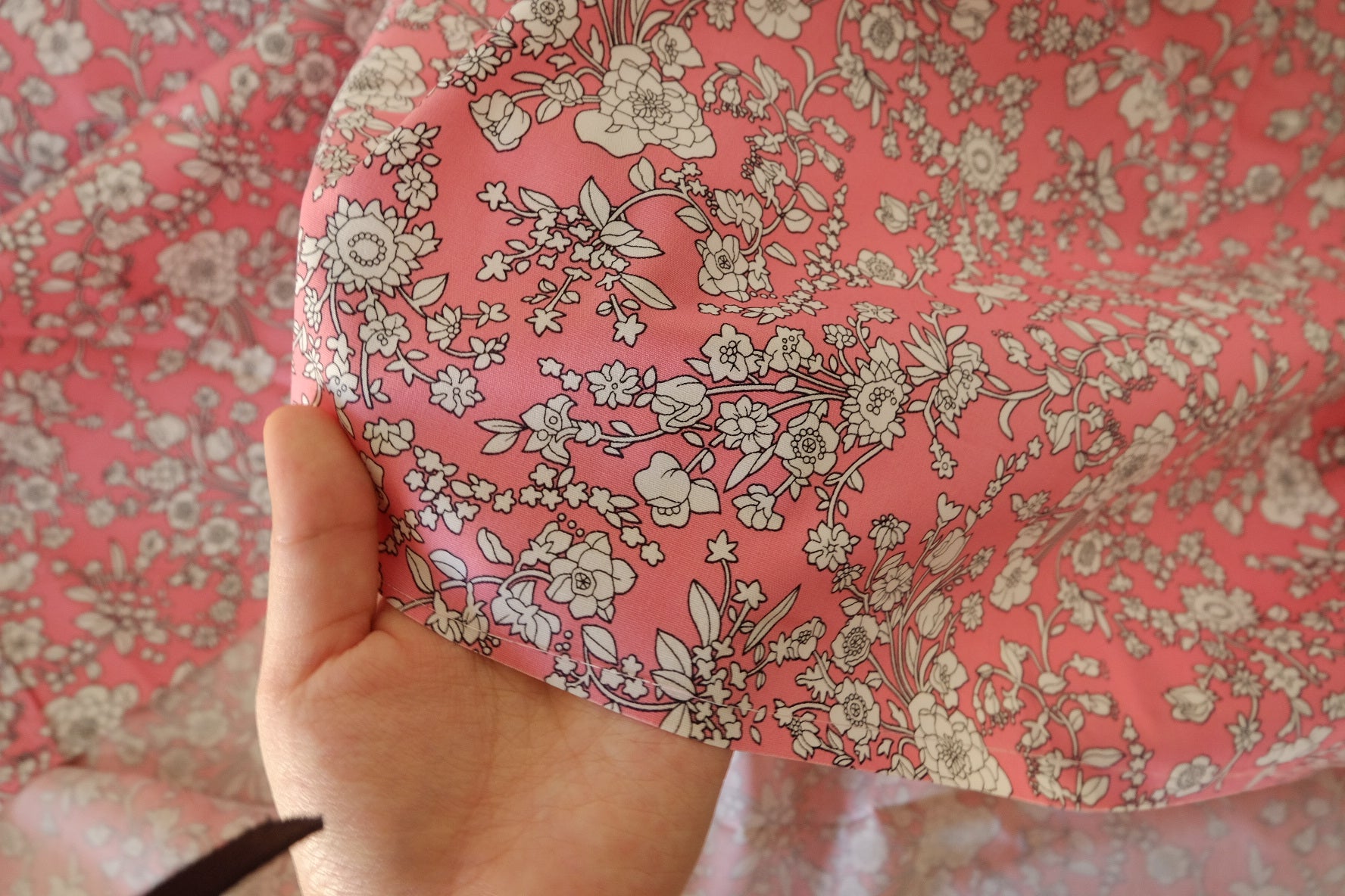 Pink Vintage Floral Cotton Poplin Fabric – 3.9 yd