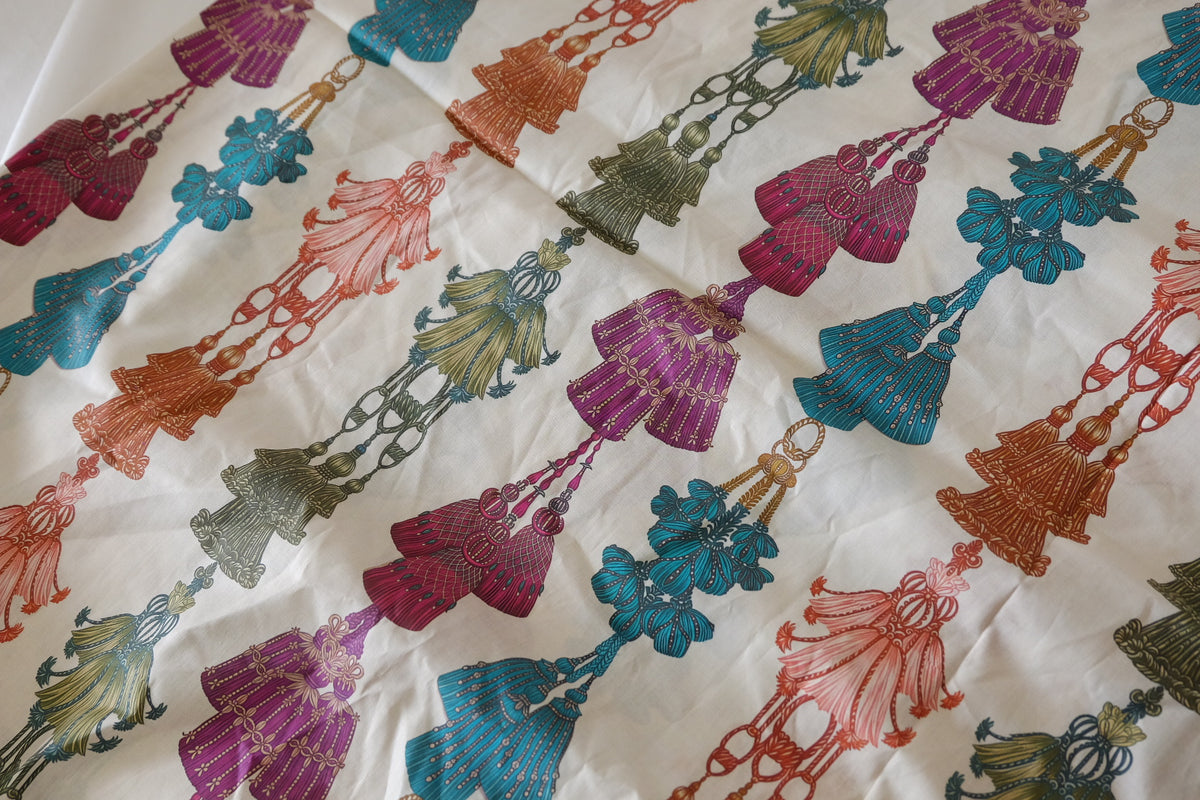 Tassel Print Cotton Lawn – 1 yd / 2.5 yd