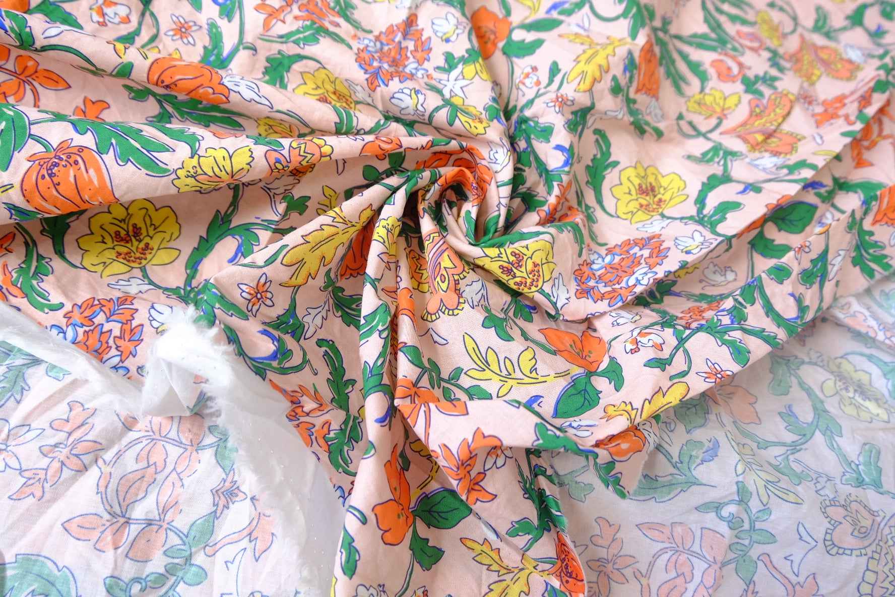 Pink Vine Floral Cotton Poplin Fabric - 1.53 yd
