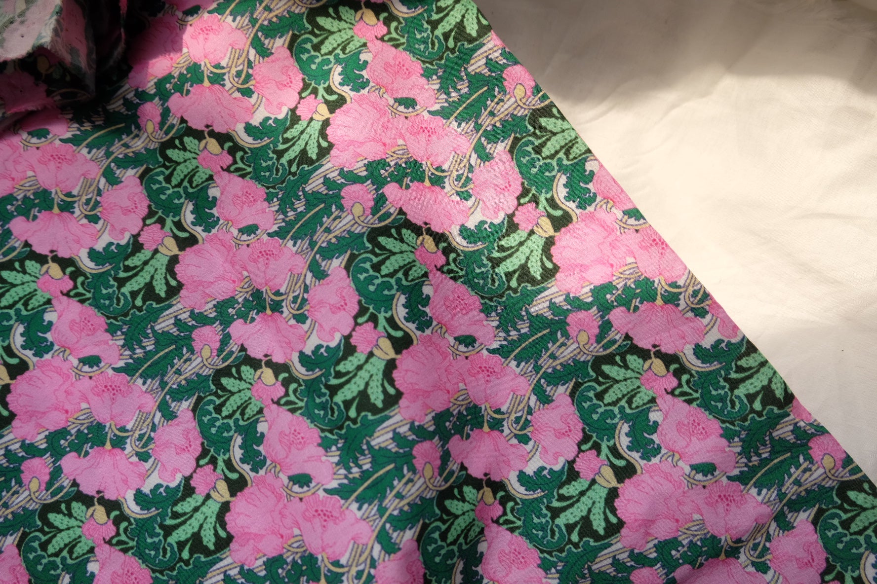 Bold Pink Floral Cotton Poplin Fabric, Crisp Lightweight Dress Weight, 3.39 Yards